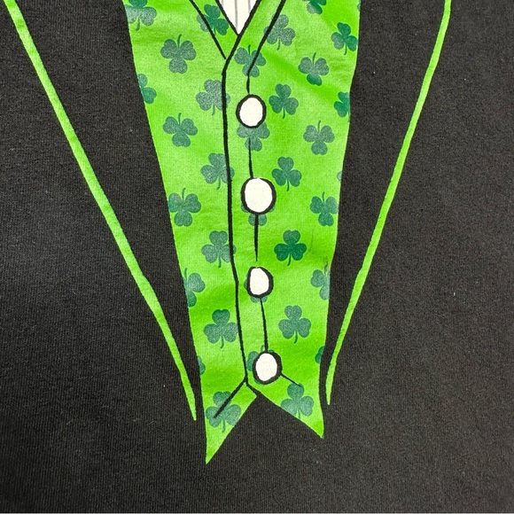 St. Patrick’s Day T-Shirt Black, Green, & White Size 5 - Picture 2 of 16